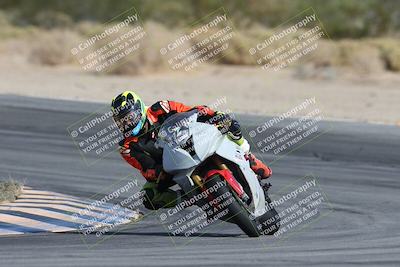 media/Nov-16-2025-Race Pace (Sun) [[8c5fa54630]]/Non Verified Riders (1st 20 Minutes)/2-Turn 10 (1010am)/